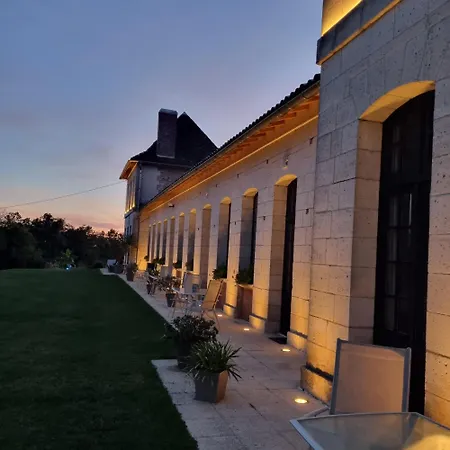 Chateau Neuf Le Desert *
