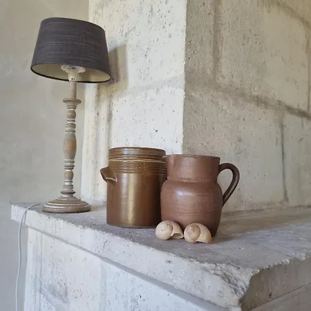 Chateau Neuf Le Desert Apartment