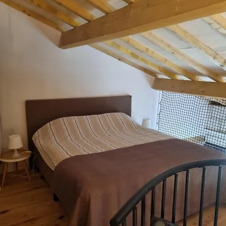 Chateau Neuf Le Desert Apartment
