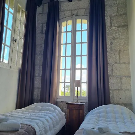 Chateau Neuf Le Desert